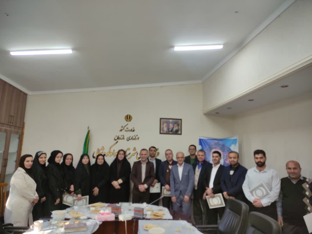 مراسم قدردانی از کارکنان فرمانداری و بخشداری به مناسبت ولادت حضرت علی (ع)با حضور سرکار خانم دکتر قائی پاشا فرماندار 