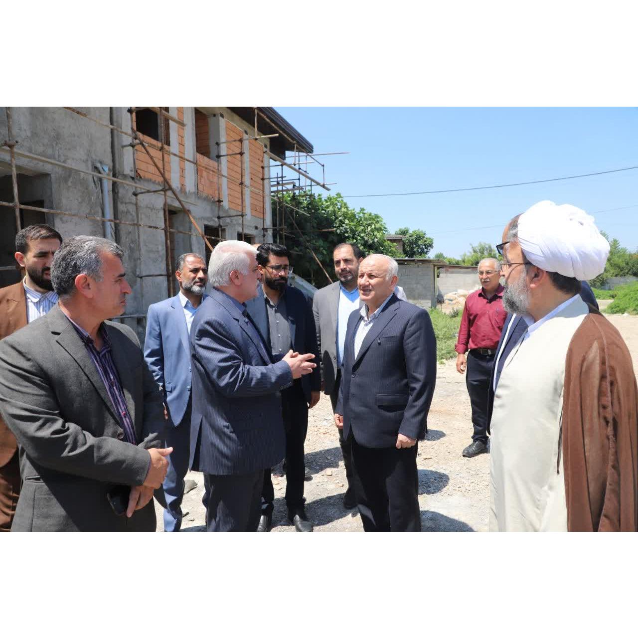 از ۲۱۴ کیلومتر آسفالت روستایی،رشد ۶۳ درصدی طرح هادی، ساخت ۲۵۰۰ واحد مسکن روستایی تا تأمین ۲۳ هزار تن قیر/محور بازدید سرزده استاندار مازندران از بنیاد مسکن انقلاب اسلامی