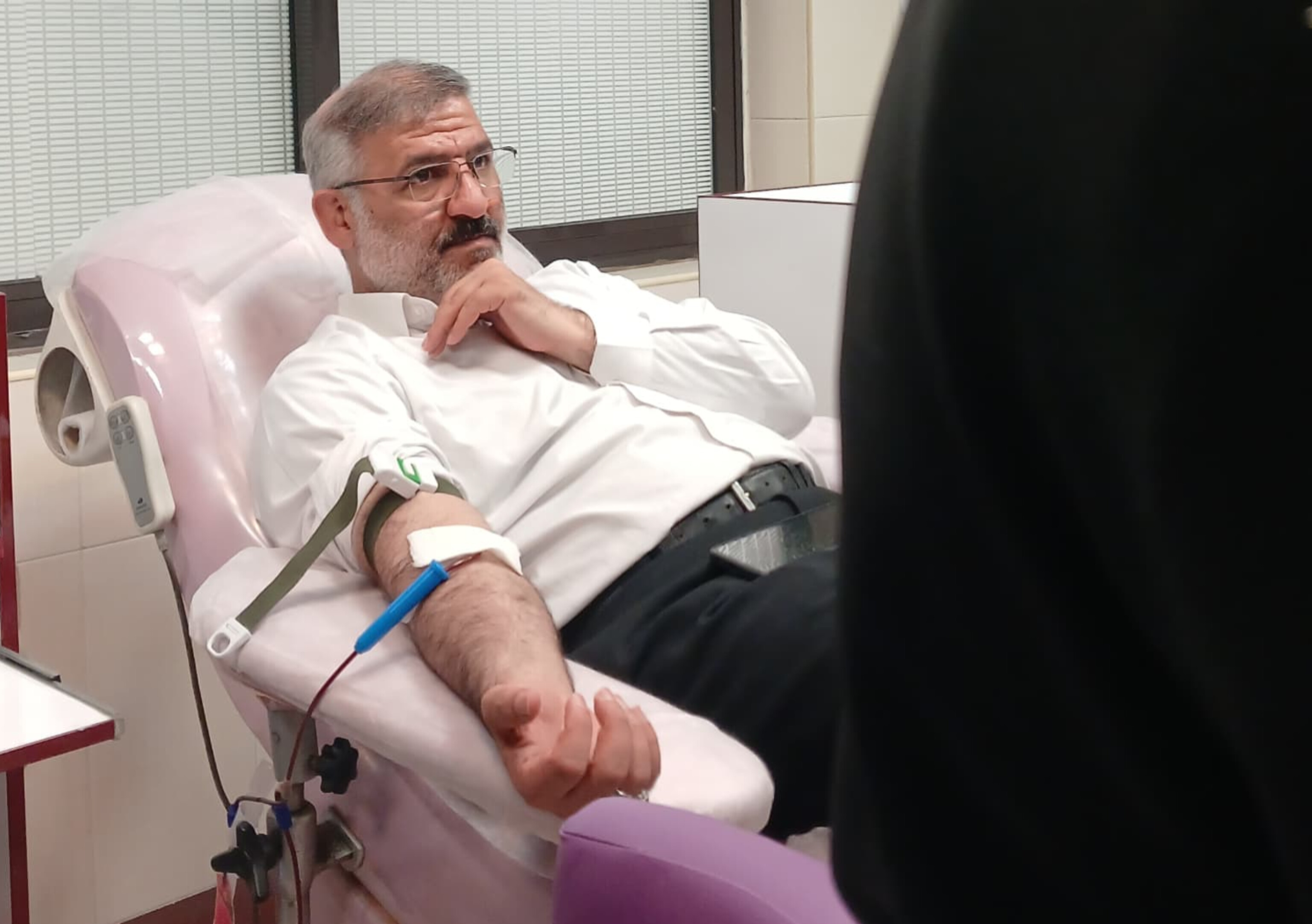 حضور دکتر نوبخت فرماندار مرکز استان در سازمان انتقال خون استان مازندران