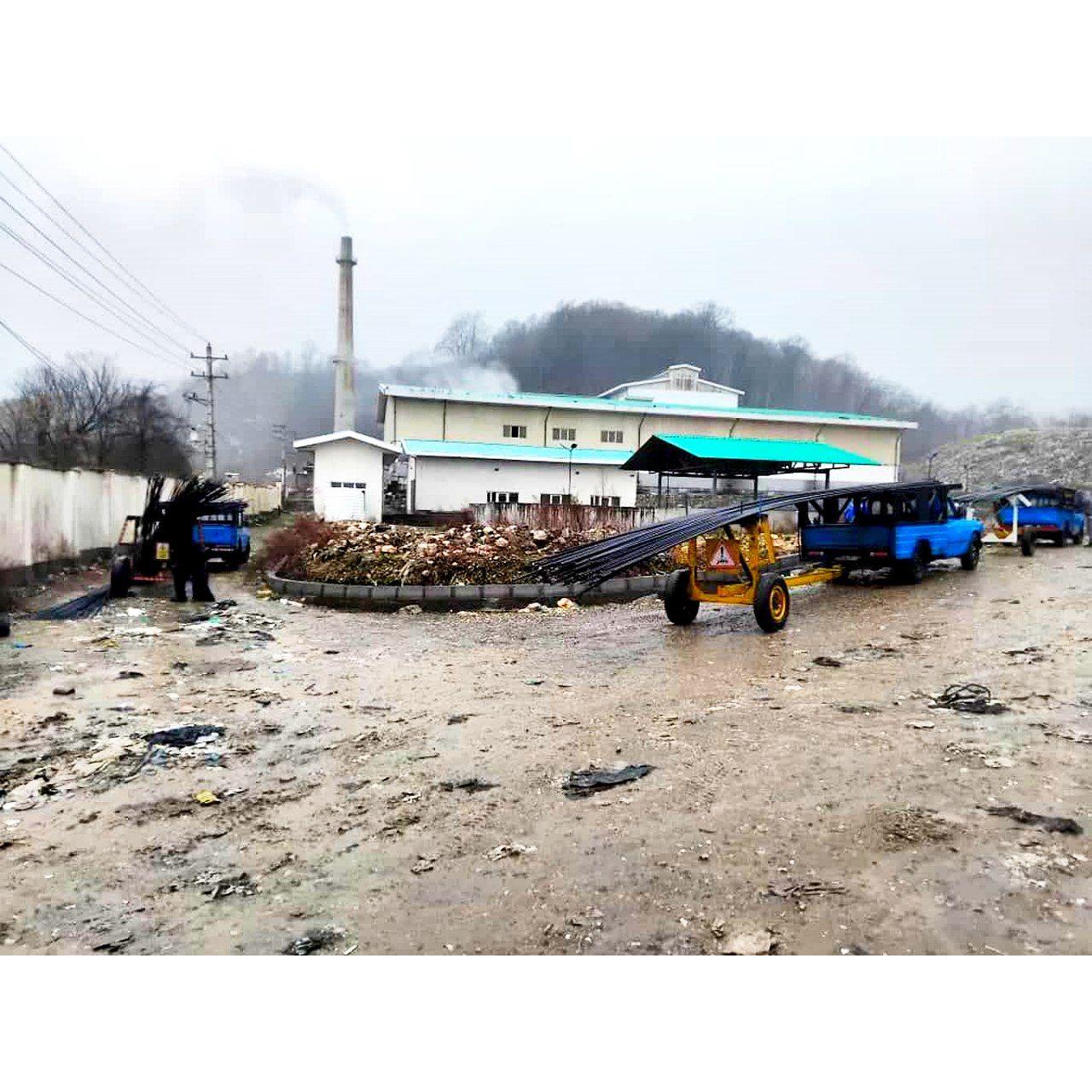حرکت رو به جلوی پروژه پسماند نوشهر با تجهیز کارگاه و ورود بار میلگرد؛   ورود ۶ تن میلگرد به سایت پسماند نوشهر/عملیات شمع‌کوبی وارد فاز اجرایی شد