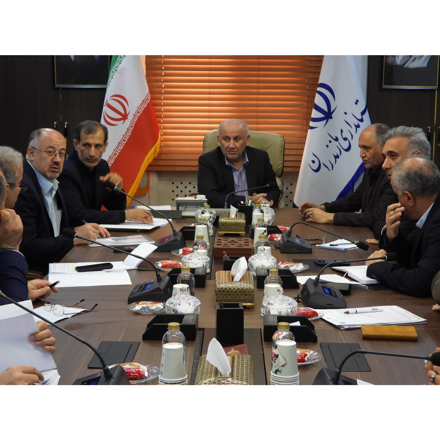 استاندار مازندران: رفاه مردم و تداوم تولید دو اولویت اصلی استان/تأکید بر بازسازی زیرساخت ها،توسعه نیروگاه‌های کوچک‌مقیاس و تجدیدپذیر