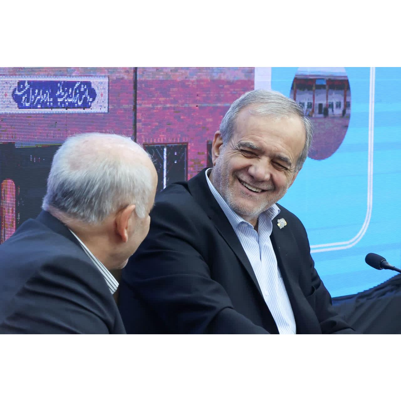 قدردانی رئیس جمهور از مدیریت جهادی استاندار مازندران در حل گره‌های چندین‌ساله مازندران و سرمایه گذاری استثنایی در استان