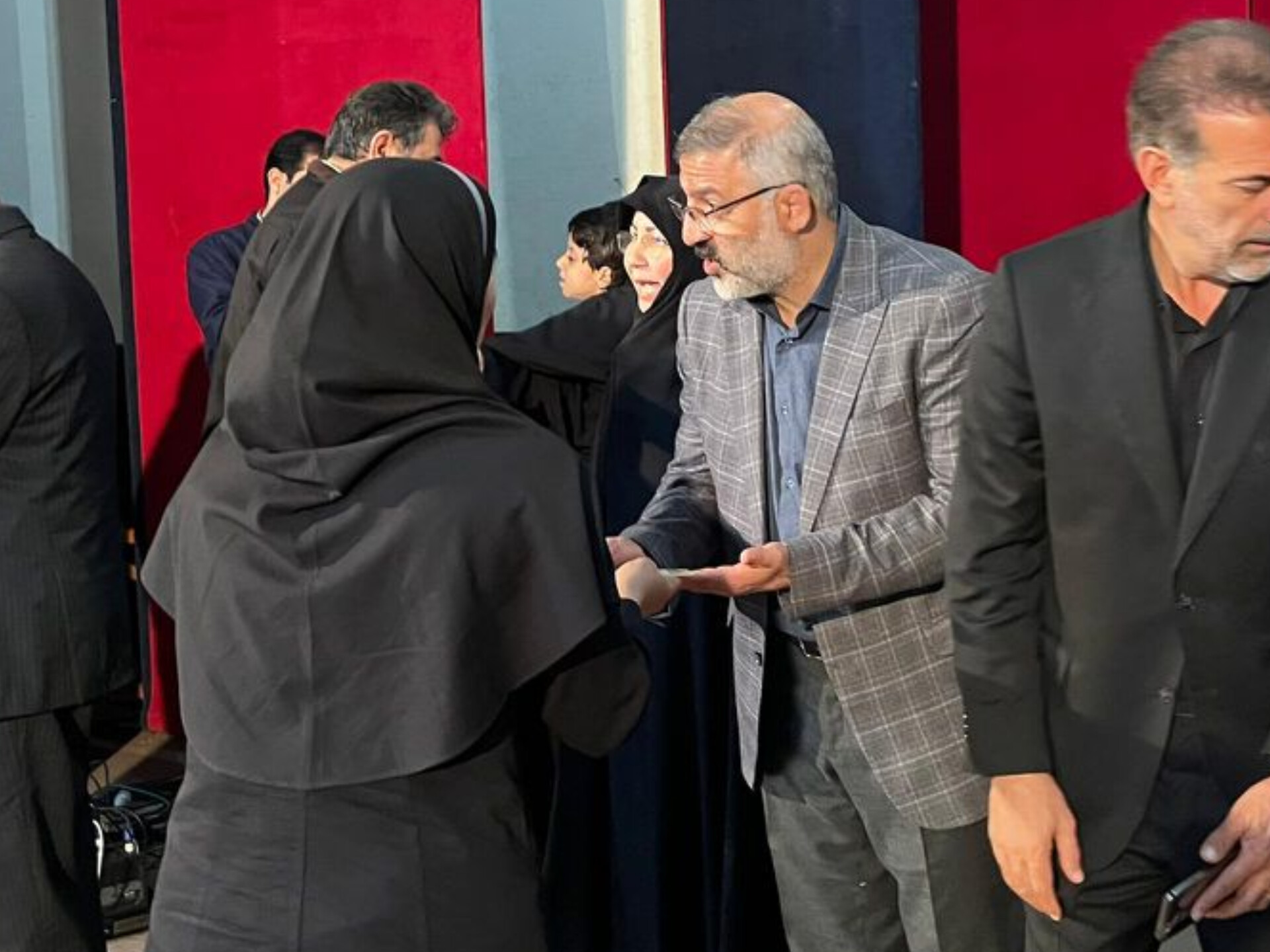 حضور دکتر نوبخت فرماندار مرکز استان در مراسم گرامیداشت هفته افراد دارای معلولیت 