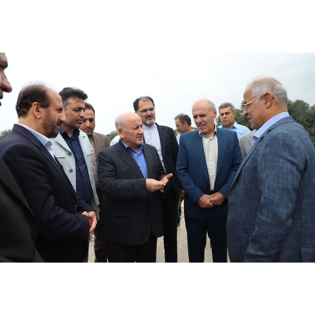 اولتیماتوم استاندار مازندران به دست‌اندرکاران راه دسترسی بندر نوشهر: تا پایان ماه آسفالت را آغاز کنید/ از صبر مردم سپاسگزاریم؛ به وعده‌ خود برای تکمیل راه دسترسی نوشهر پایبندیم