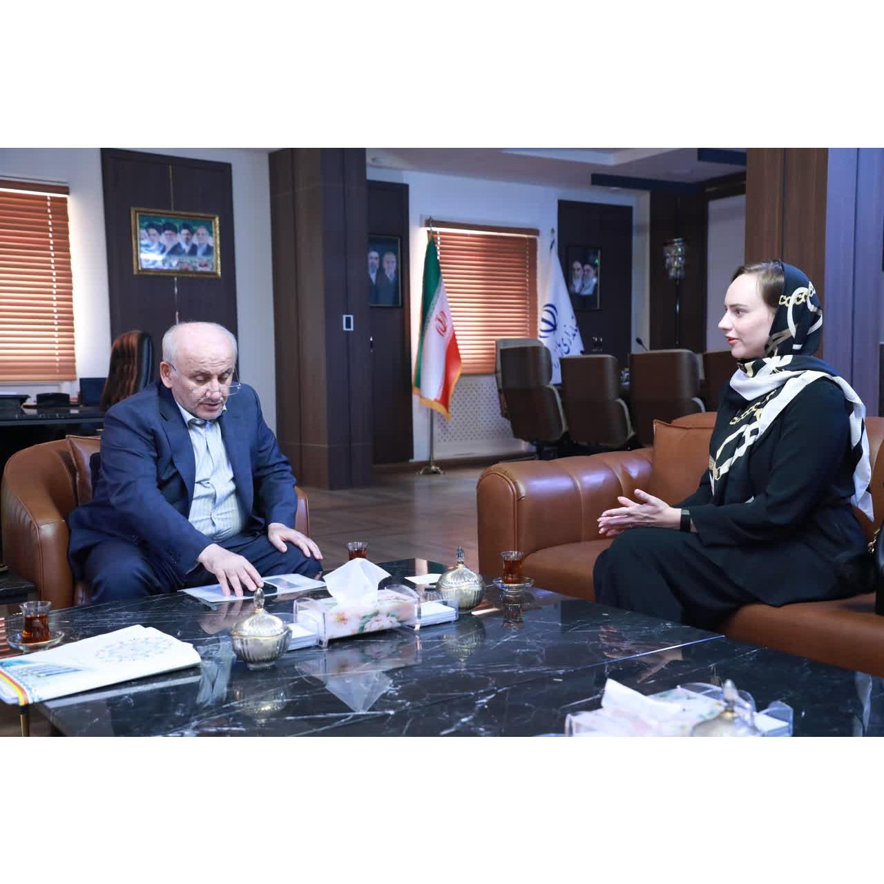 استاندار مازندران: بندر امیرآباد و منطقه آزاد، مزیت‌های راهبردی سرمایه گذاری در استان/مازندران در مسیر تبدیل شدن به هاب سرمایه‌گذاری شمال ایران/تأکید بر تسهیل سرمایه‌گذاری بین المللی با مشوق های اقتصادی و رفع موانع