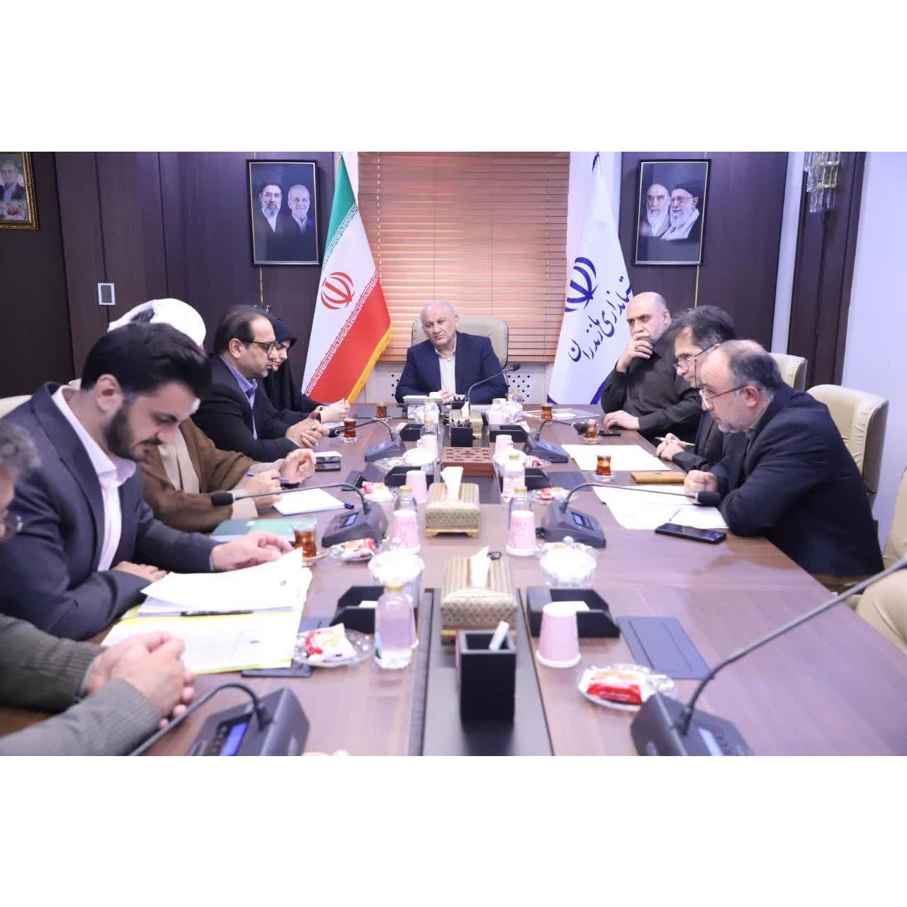 تسریع در رفع چالش‌های زیرساختی شهرک صنعتی تشبندان؛ تاکید استاندار مازندران بر حمایت از واحدهای صادرات‌محور