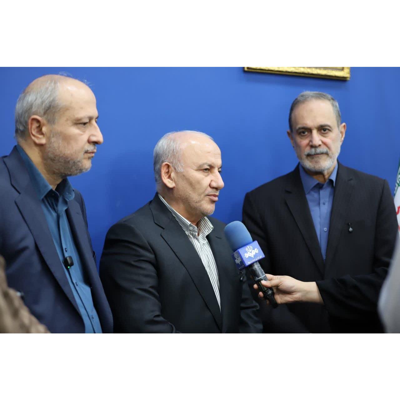 استاندار مازندران: با برنامه‌ریزی منسجم و تجهیز ادوات به دنبال کاهش حوادث دریایی هستیم/برنامه ریزی مدیریت سواحل بر پایه فناوری و پایش هوشمند
