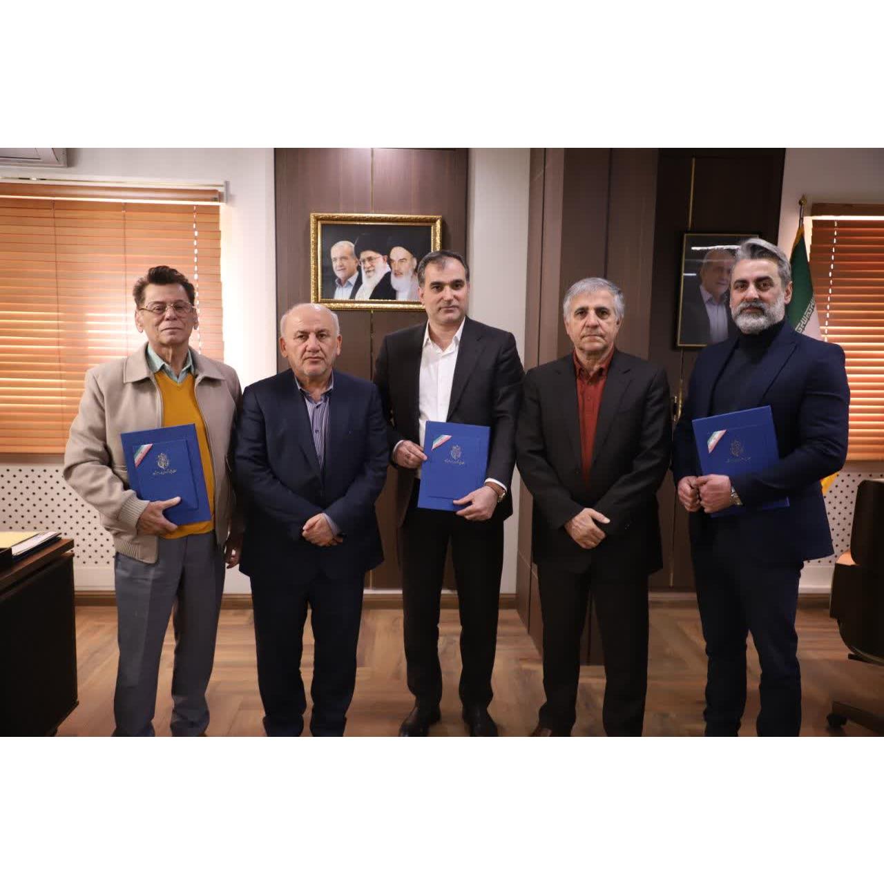 امضای سه تفاهم‌نامه و قرارداد تجاری بیش از ۲۵۰۰ میلیارد تومان برای فعالیت در بندر امیرآباد