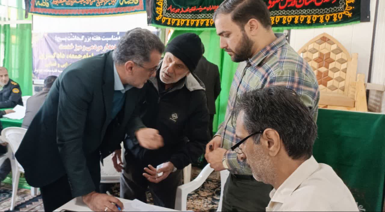 به‌مناسبت هفته بزرگ‌داشت بسیج؛ دیدار مردمی و میز خدمت در حسینیه فقیه‌محله، جویبار