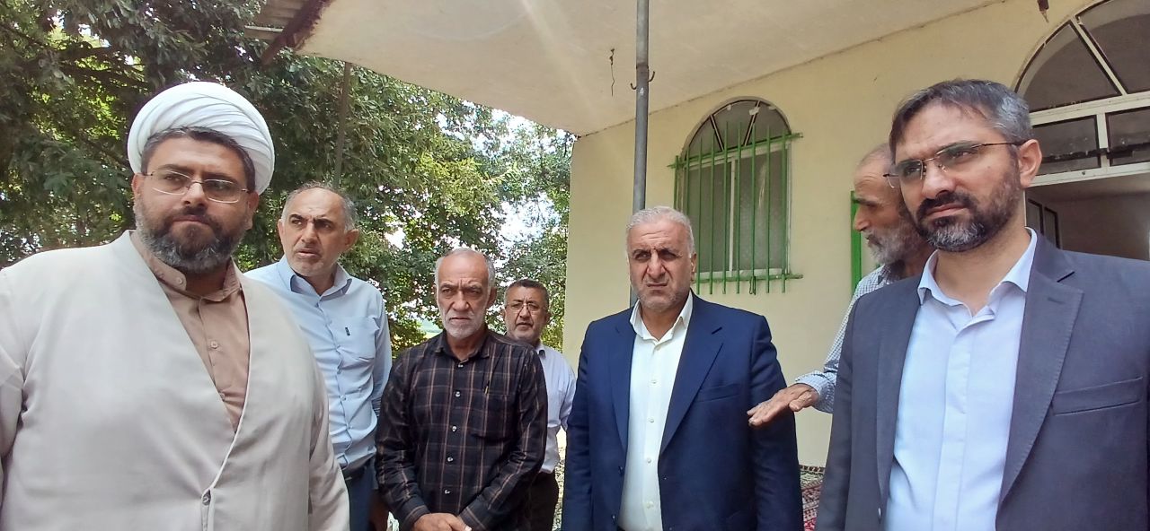 فرماندار مرکز استان در گالشکلا پای کار تکمیل زیرساخت‌های یادواره شهدا