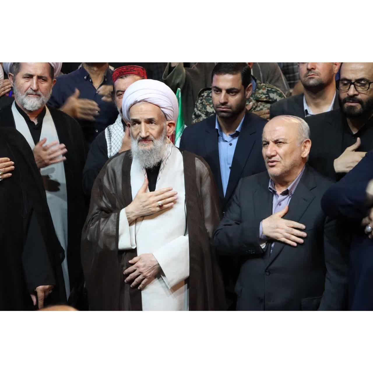 سوگواری محرم و همبستگی انقلابی مردم مازندران در یکصد و هشتمین شب حضور مردمی / حضور نماینده ولی فقیه، استاندار مازندران، معاون سیاسی امنیتی استاندار و فرماندار ساری در کنار مردم