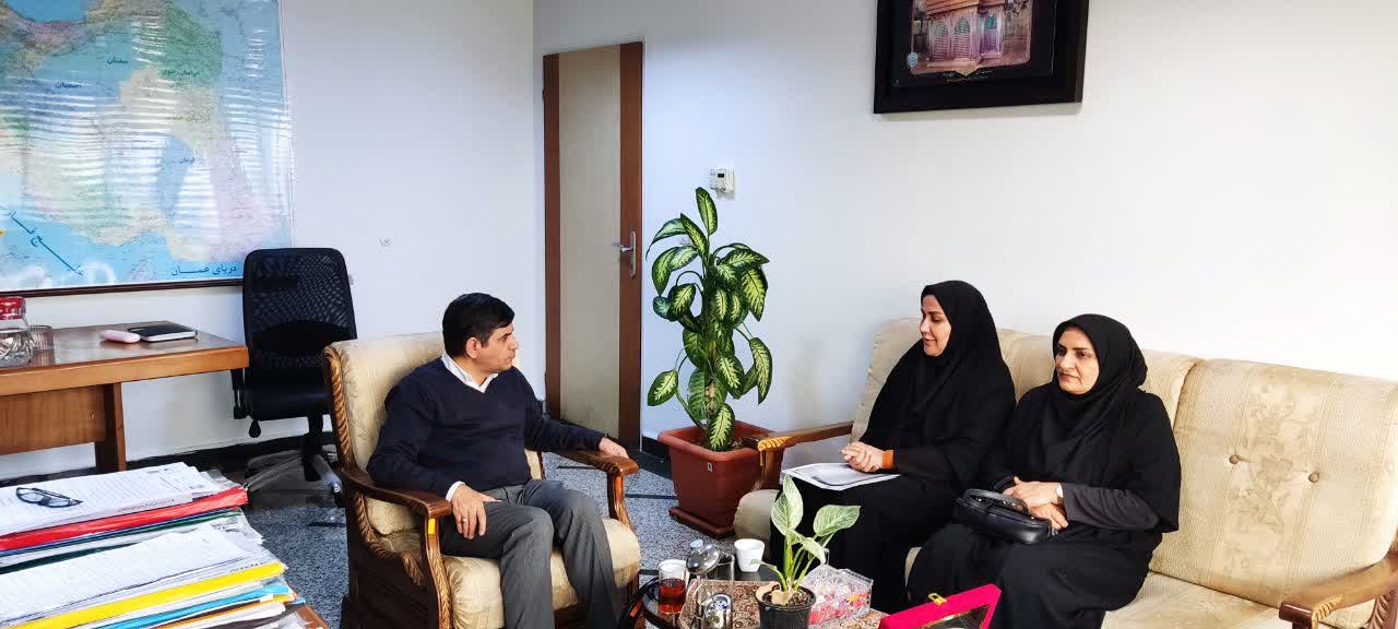 دیدار فرماندار سوادکوه شمالی با مدیرکل دفتر هماهنگی عمرانی و خدمات روستایی کشور 