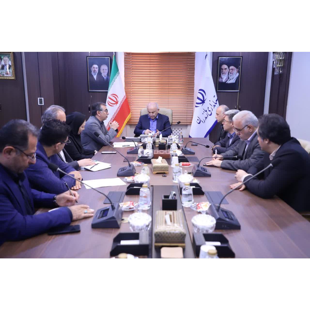 استاندار مازندران: حفظ ایمنی کارگران و آرامش و رفاه مردم، مهم‌ترین مسئولیت و‌ خط قرمز ماست