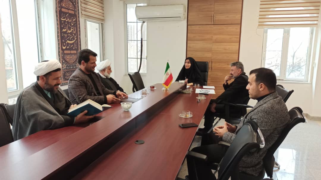 با حضور معاون سیاسی، امنیتی و اجتماعی فرمانداری شهرستان ساری جلسه انجمن کتابخانه‌های عمومی مرکز استان برگزار شد