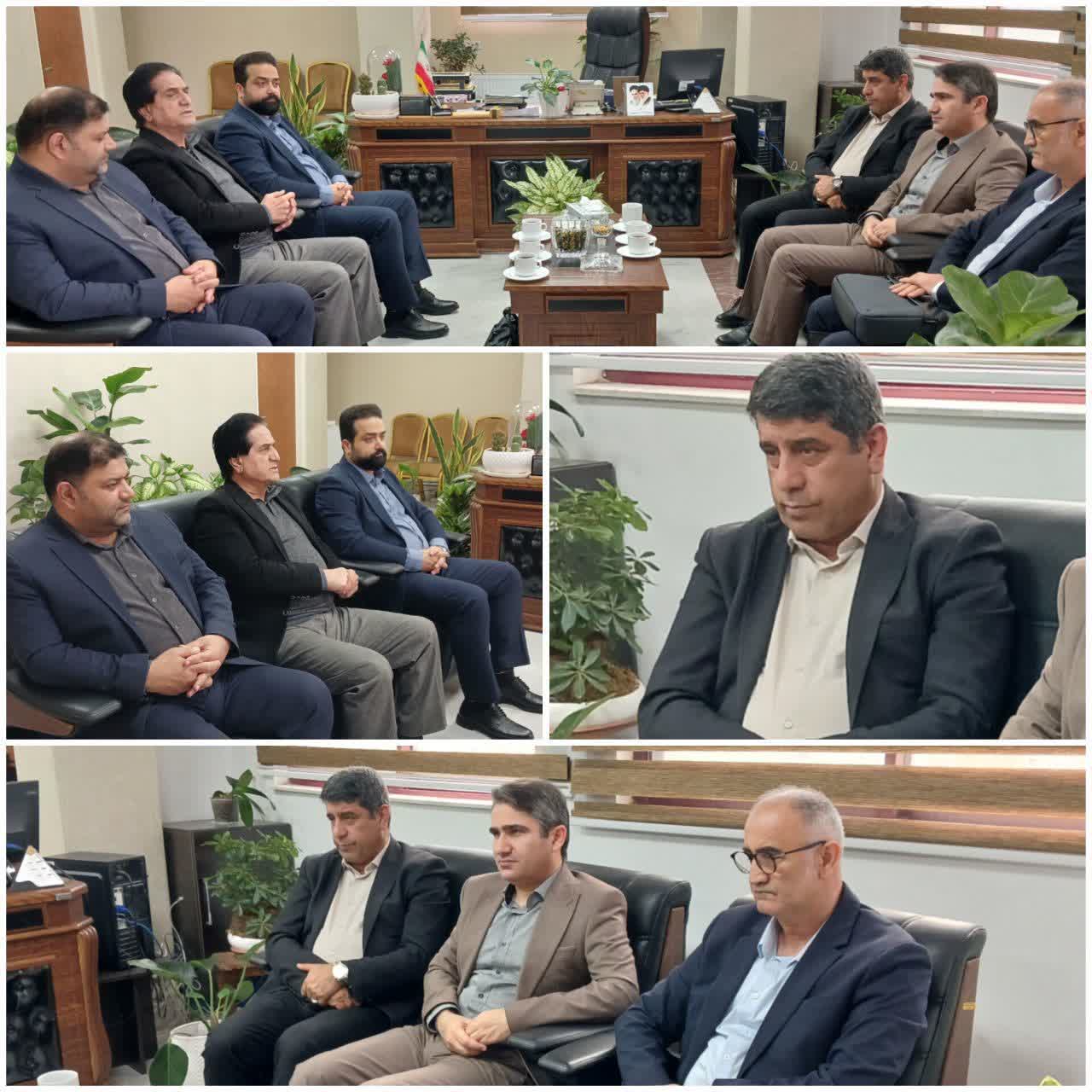 جلسه ویژه رسیدگی به وضعیت زمین فوتبال شهرداری بابلسر به ریاست فرماندار 