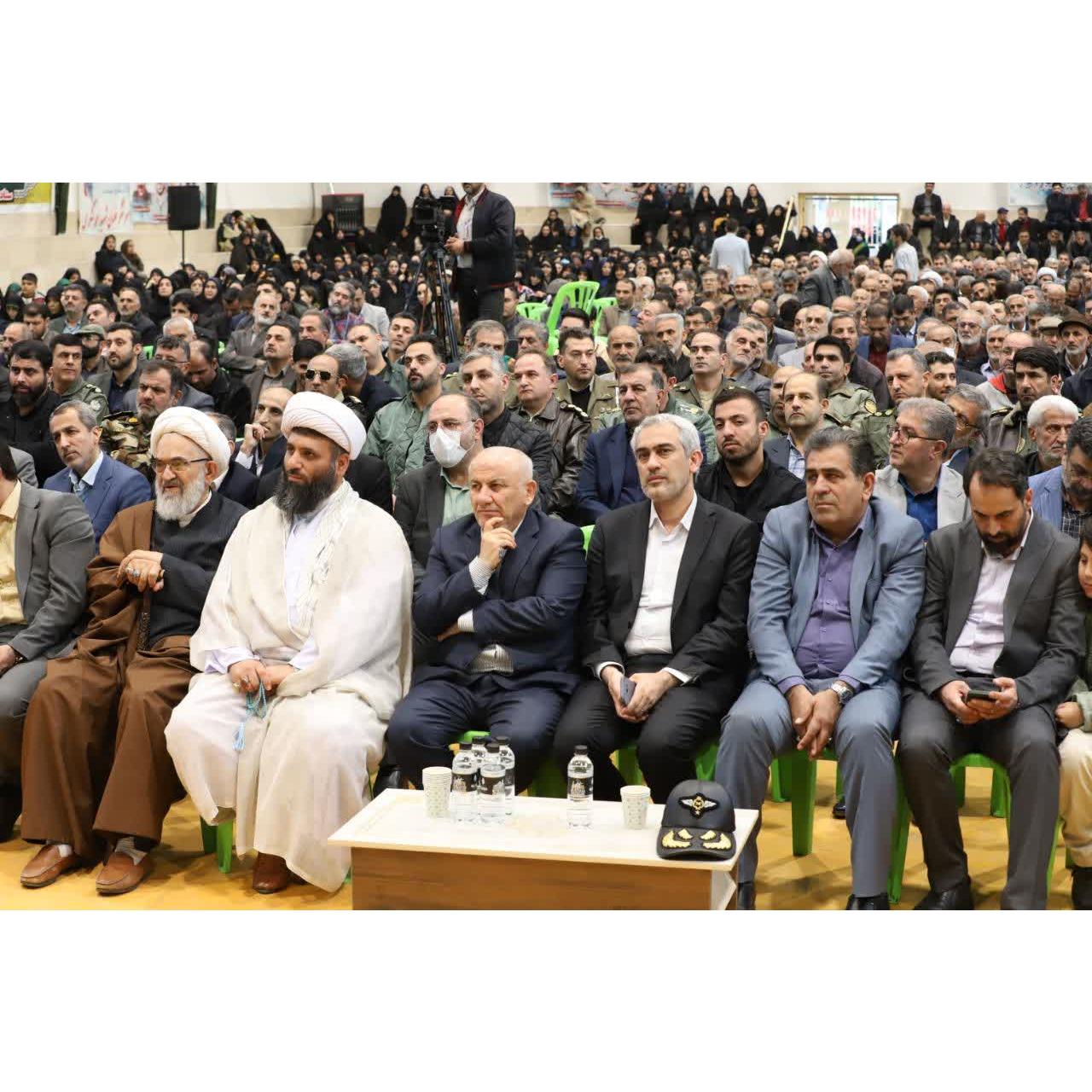 یادواره شهید احمد کشوری در سیمرغ با حضور وزیر اقتصاد و دارایی و استاندار مازندران  