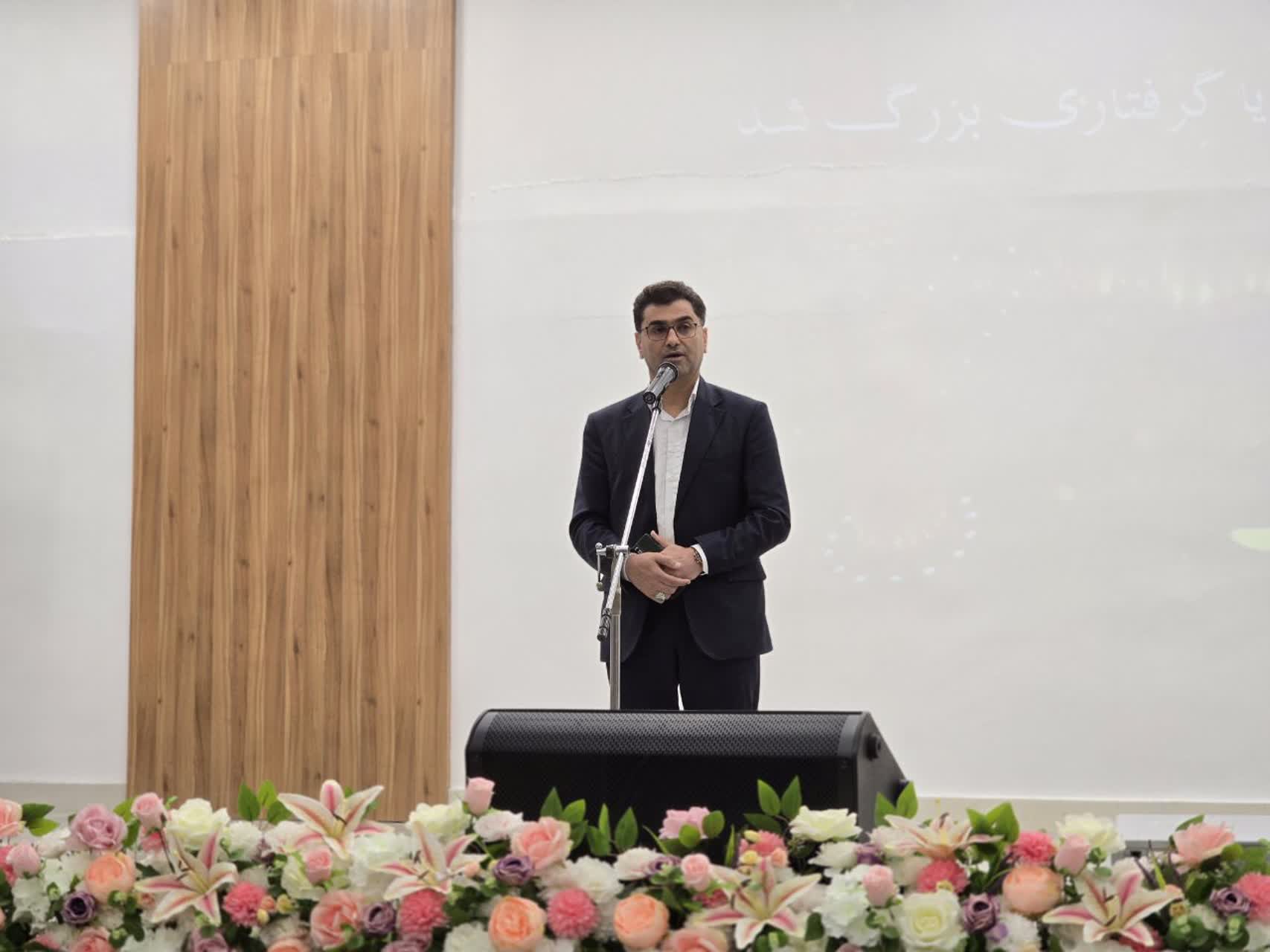 آیین تجلیل از آزادگان سرافراز شهرستان نکا برگزار شد