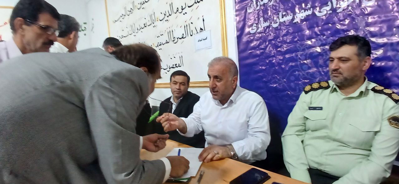 ملاقات مردمی فرماندار مرکز استان