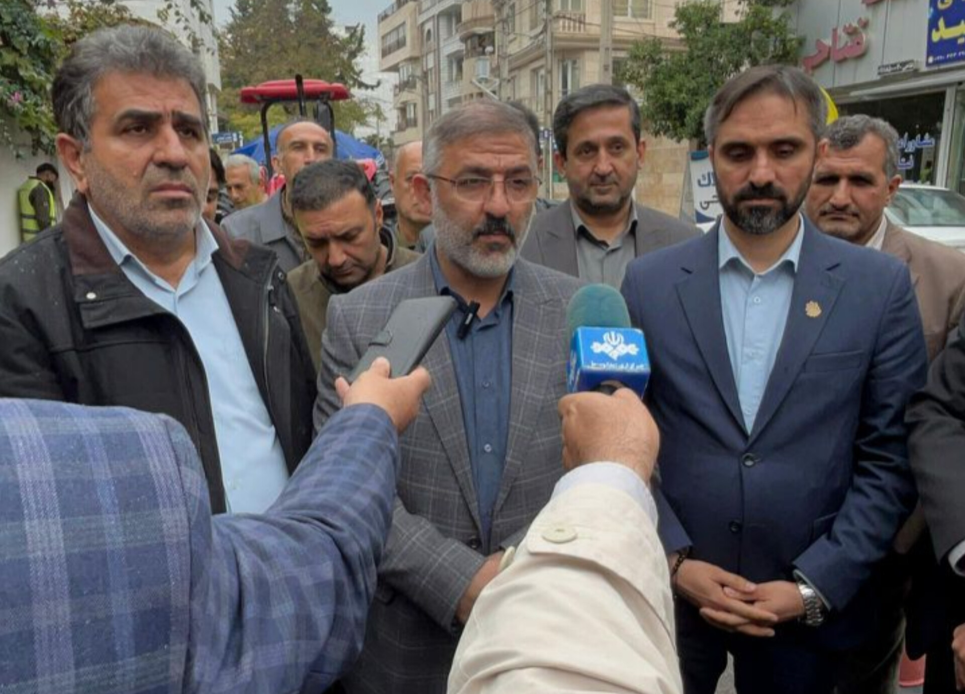 با حضور دکتر نوبخت فرماندار مرکز استان و دکتر بابایی کارنامی نماینده مجلس شورای اسلامی عملیات اجرایی طرح برگردان کابل مسی به فیبرنوری در شهر ساری آغاز شد