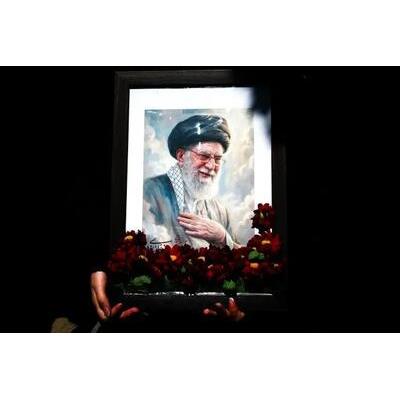   ۸ مرکز اسکان و پذیرایی روزانه ۲ هزار پرس غذای گرم برای زائران مسیر تشییع قائد شهید امت رهبر شهید عظیم الشان انقلاب اسلامی