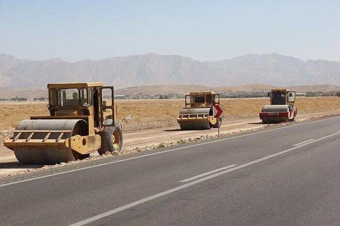 بهسازی و آسفالت جاده کیاسر از نتایج سفر استاندار مازندران به این منطقه / بهسازی راه روستایی چهاردانگه بدون وقفه در حال انجام است
