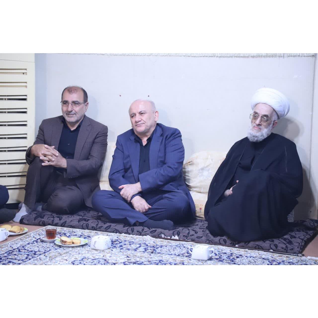 حضور استاندار مازندران با همراهی معاون سیاسی،امنیتی و اجتماعی استاندار در مراسم اربعین حسینی علیه السلام در بیت مرحوم آیت‌الله صالحی