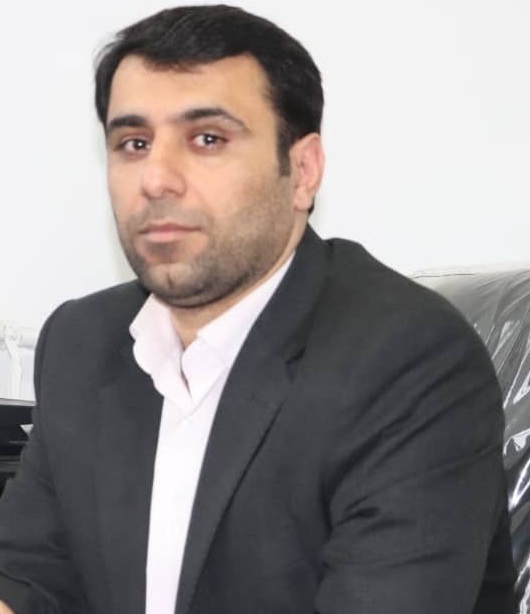 یاسر احمدی کمرپشتی